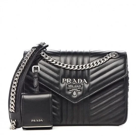 Prada Cleo bags with a contrast - colored interior for visual interestPrada DIAGRAMME 26 SOFT CALF IN BLACK