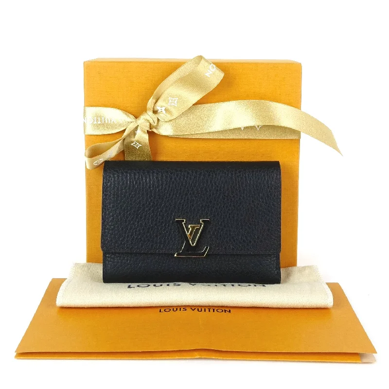 Ladies Louis Vuitton shoulder bags with a wide - width strap for comfortTaurillon Capucines Calfskin Leather Wallet