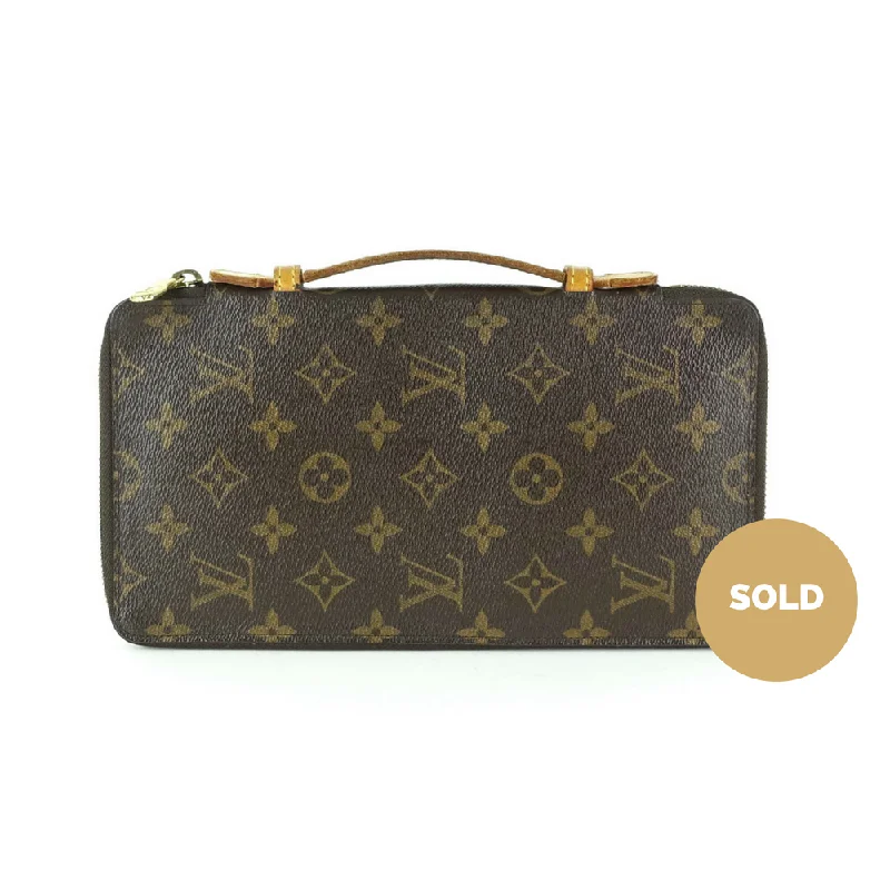 Ladies Louis Vuitton shoulder bags with a wide - width strap for comfortMonogram Canvas Organizer de Voyage Travel Wallet