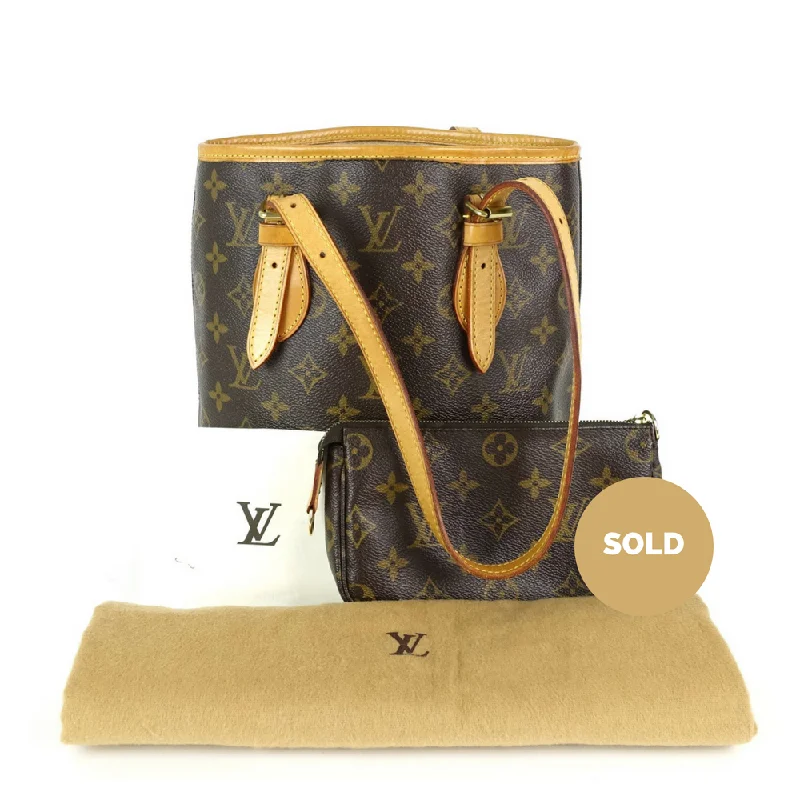 Louis Vuitton handbags with a beaded trim for a touch of glamourBucket PM Monogram Canvas Shoulder Bag with Pouch