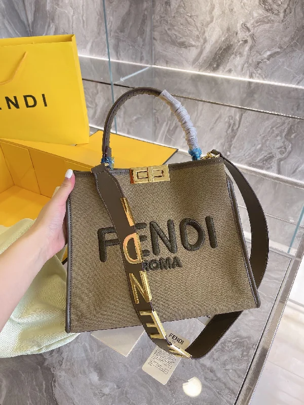 Ladies Fendi crossbody bags with a single - strap design for simplicity and ease of useNew Arrival Bags Fendi 222