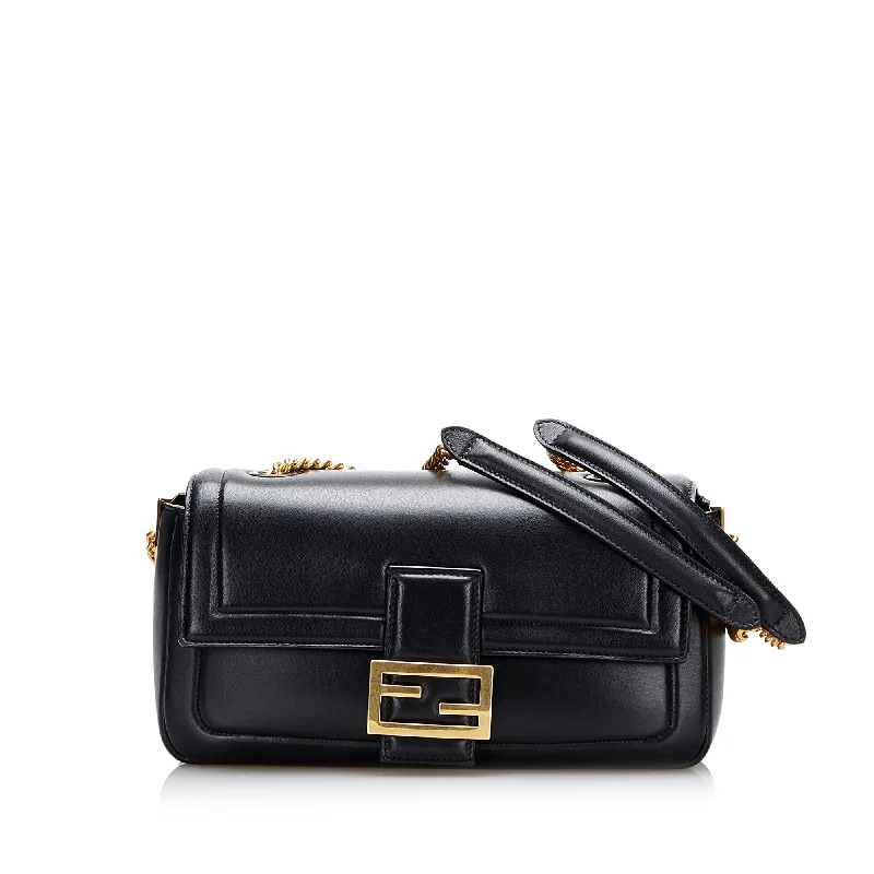 Ladies Fendi crossbody bags with a wide - width strap for enhanced comfort during long - term useFendi Chain Baguette Black