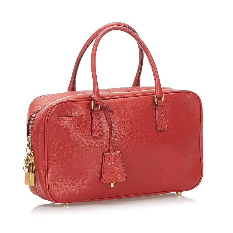 Prada tote bags with a spacious interior and a magnetic - snap closurePrada Leather Handbag 31694