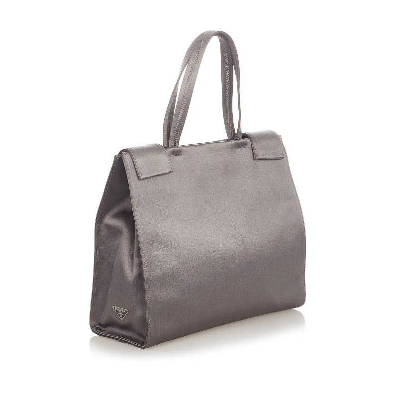 Prada Cahier bags with a detachable shoulder strap for versatile carryingPrada Leather Handbag 22071