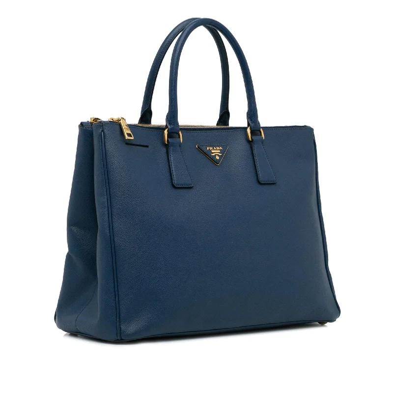 Prada bags with a detachable mirror inside for quick touch - upsPrada Large Saffiano Galleria Tote EJYXhI