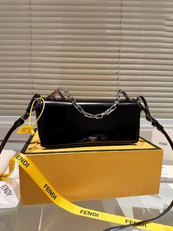 Ladies Fendi Peekaboo bags with a back - pocket organizer for better organizationLuxury Bags Fendi 293