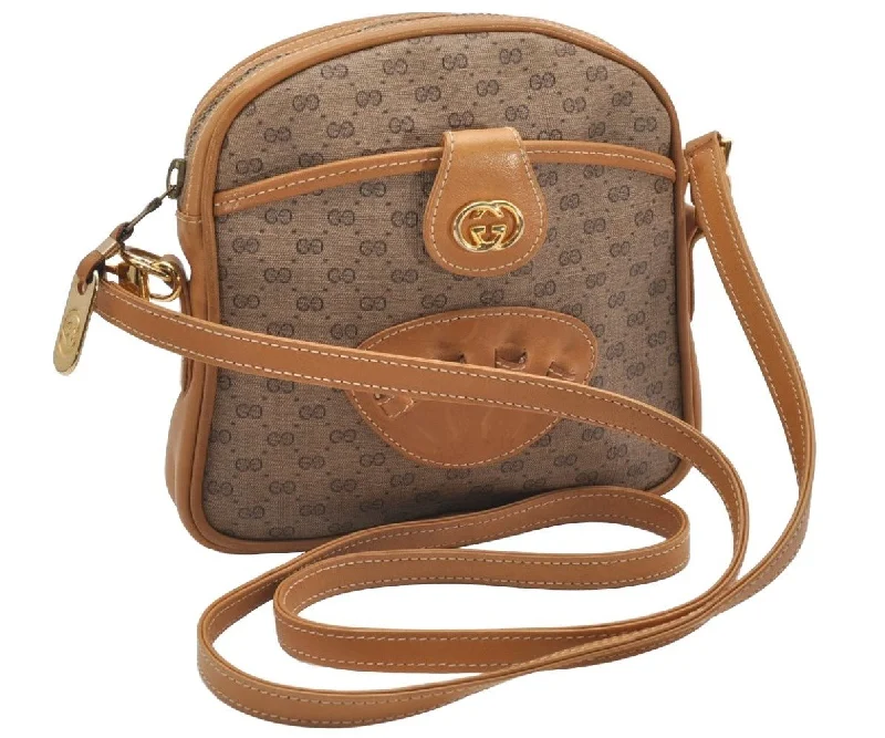 Women Gucci bags with interlocking G hardware for a classic lookAuthentic GUCCI Micro GG PVC Leather 2Way Shoulder Waist Body Bag Brown 0339J