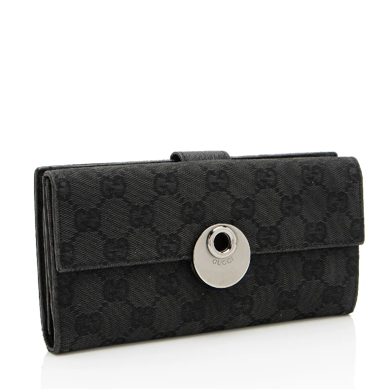 Ladies Gucci shoulder bags with a magnetic - closure flapGucci GG Nylon Eclipse Wallet (hQRO8b)