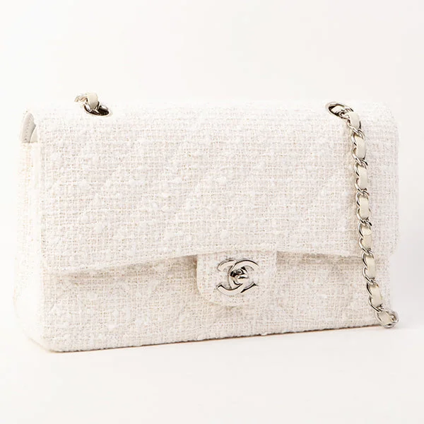 Chanel bags with the perfect balance of luxury and functionalityChanel Around 2003 Made Tweed Classic Flap Chain Bag 25Cm White