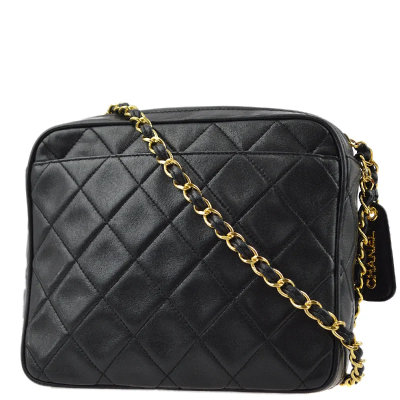 Chanel bags with classic and elegant designsChanel Black Lambskin Chain Shoulder Bag