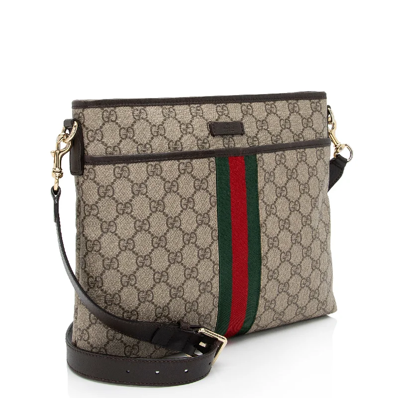 Ladies Gucci Dionysus bags with a detachable shoulder strapGucci GG Supreme Classic Web Messenger (LN0YPY)