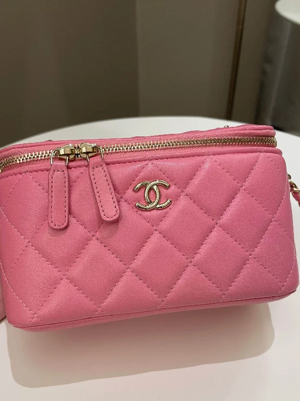 Chanel bags for women who appreciate fine craftsmanshipChanel Trendy CC Vanity Case Pink Pink Lambskin