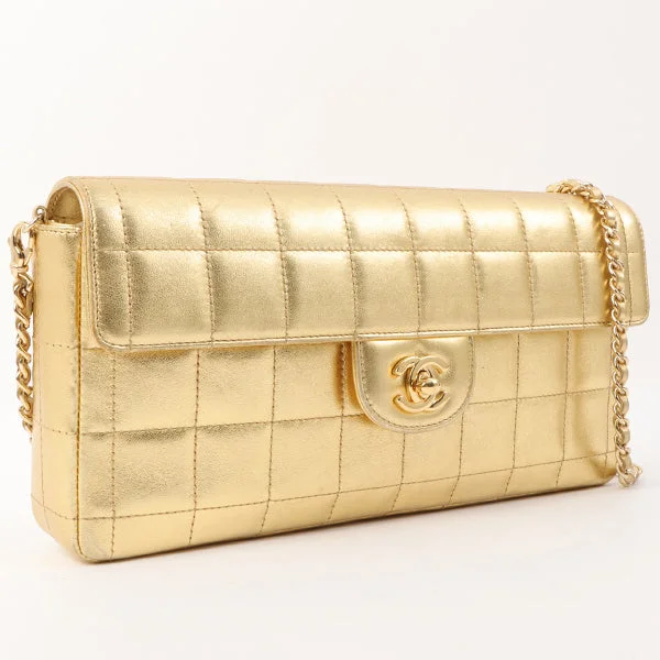 Chanel bags with modern touchesChanel Around 2002 Made Chocolate Bar Turn-Lock Chain Bag Gold