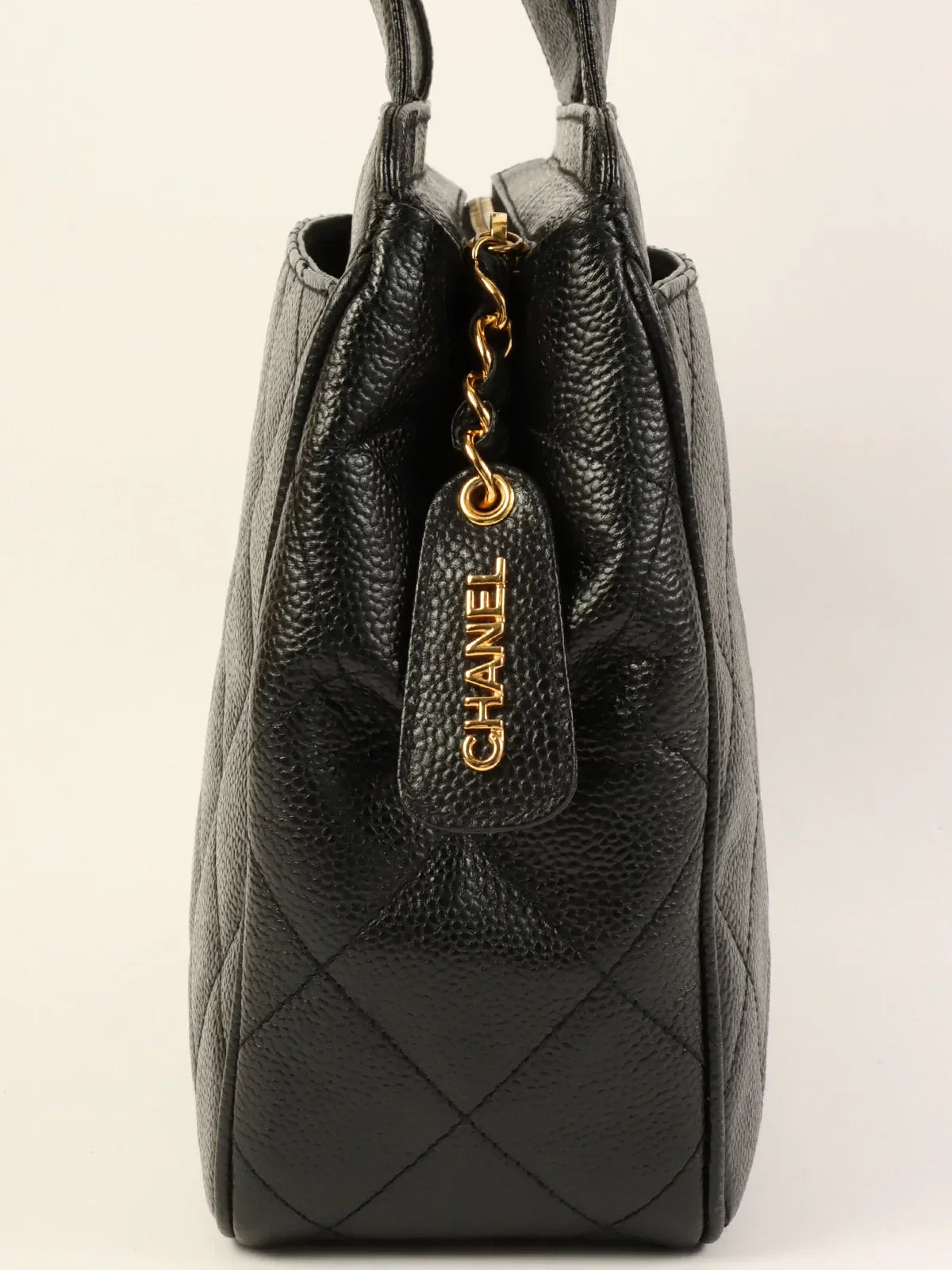 Chanel bags for those who value investment piecesCHANEL Around 1997 Made Turn-Lock Shoulder Bag Black