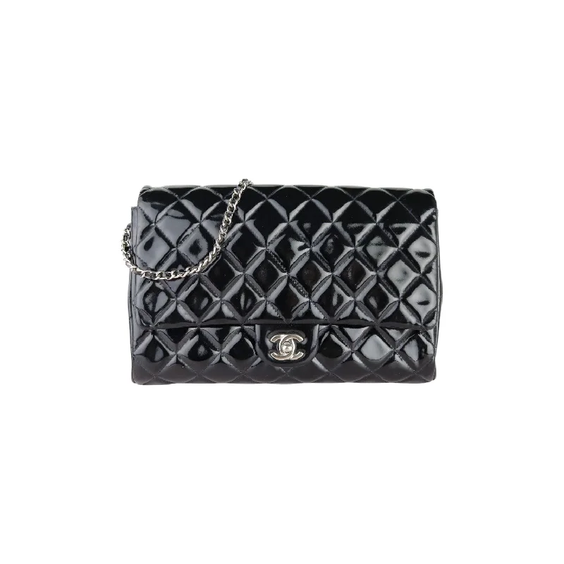 Chanel bags with chain and leather strap combinationsClutch with Chain Flap Patent Quilted Black SHW