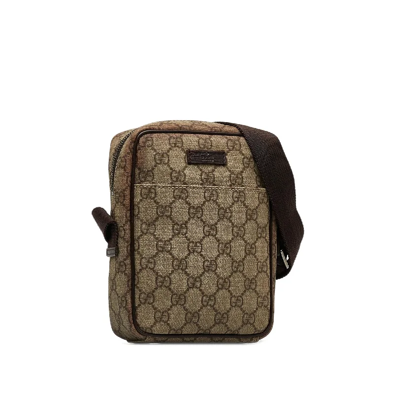 Gucci backpacks for women with a padded laptop compartmentGucci GG Supreme Crossbody Bag (lvoFNv)