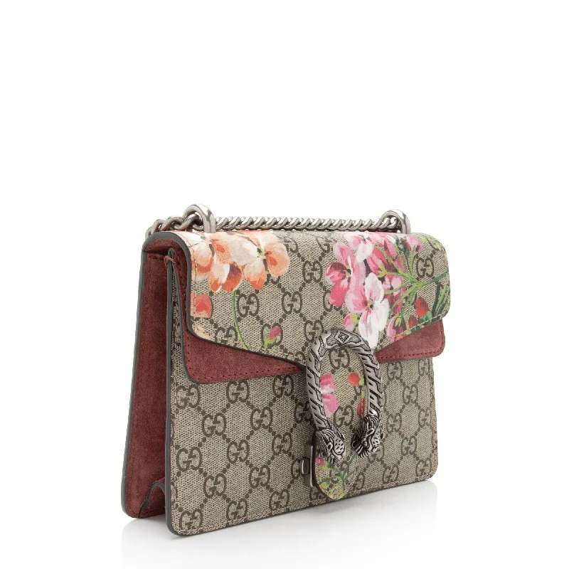 Women Gucci bags with a detachable mobile phone holderGucci GG Supreme Blooms Dionysus Mini Bag (uPZep0)