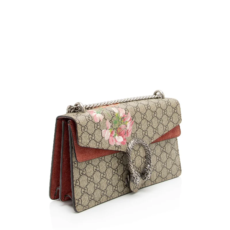 Women Gucci tote bags in GG Supreme canvas for a branded feelGucci GG Supreme Blooms Dionysus Small Shoulder Bag (FbfbDG)