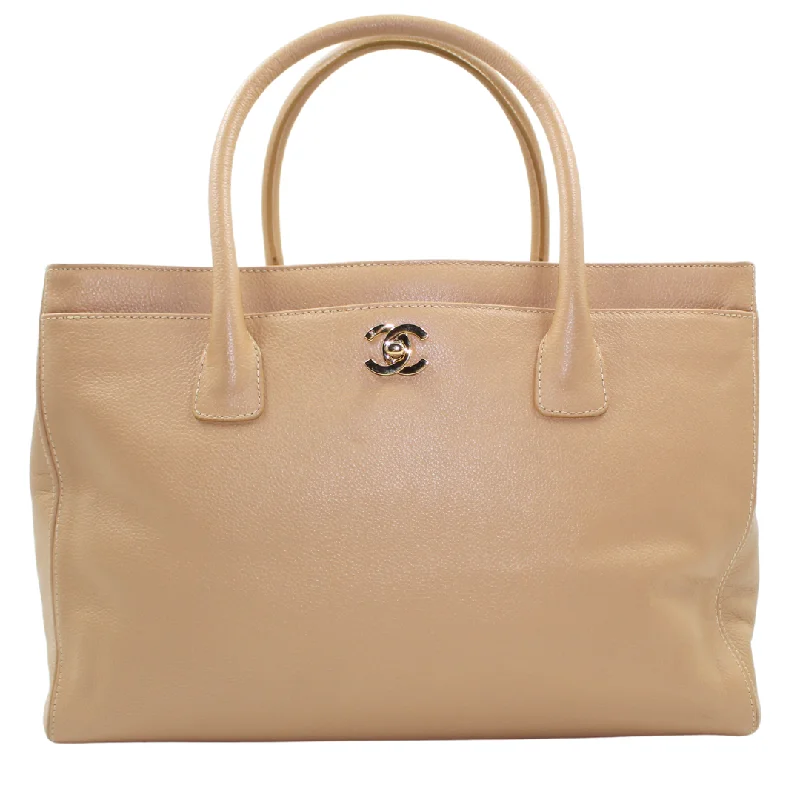 Chanel Lightweight Handbag for Daily ErrandsChanel Cerf Executive Shopper Tote