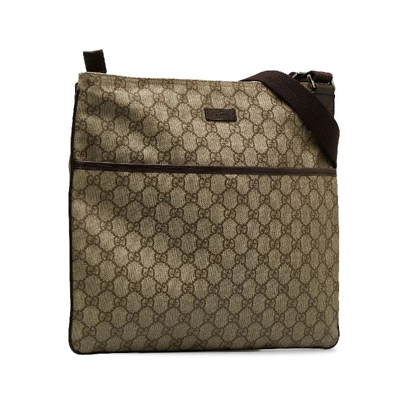 Gucci tote bags for women with a double - handle designGucci GG Supreme Crossbody Bag (P35zbi)