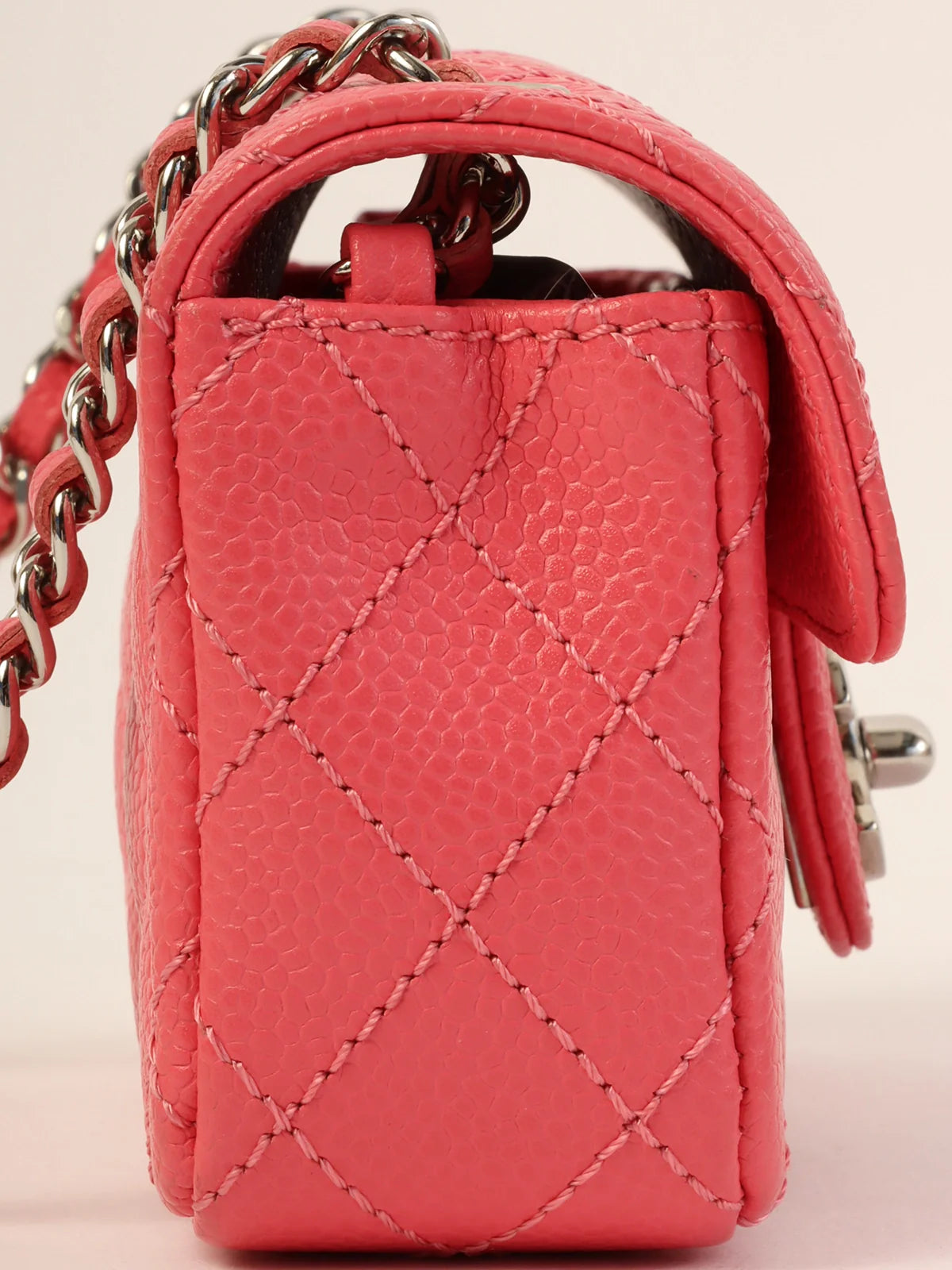 Chanel bags perfect for everyday elegCHANEL Around 2004 Made Caviar Skin Turn-Lock Mini Chain Bag Pink